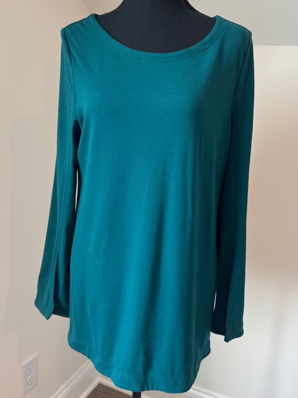 Chico’s Teal Minimalist Chic Capsule Wardrobe Soft Luxe Top Medium